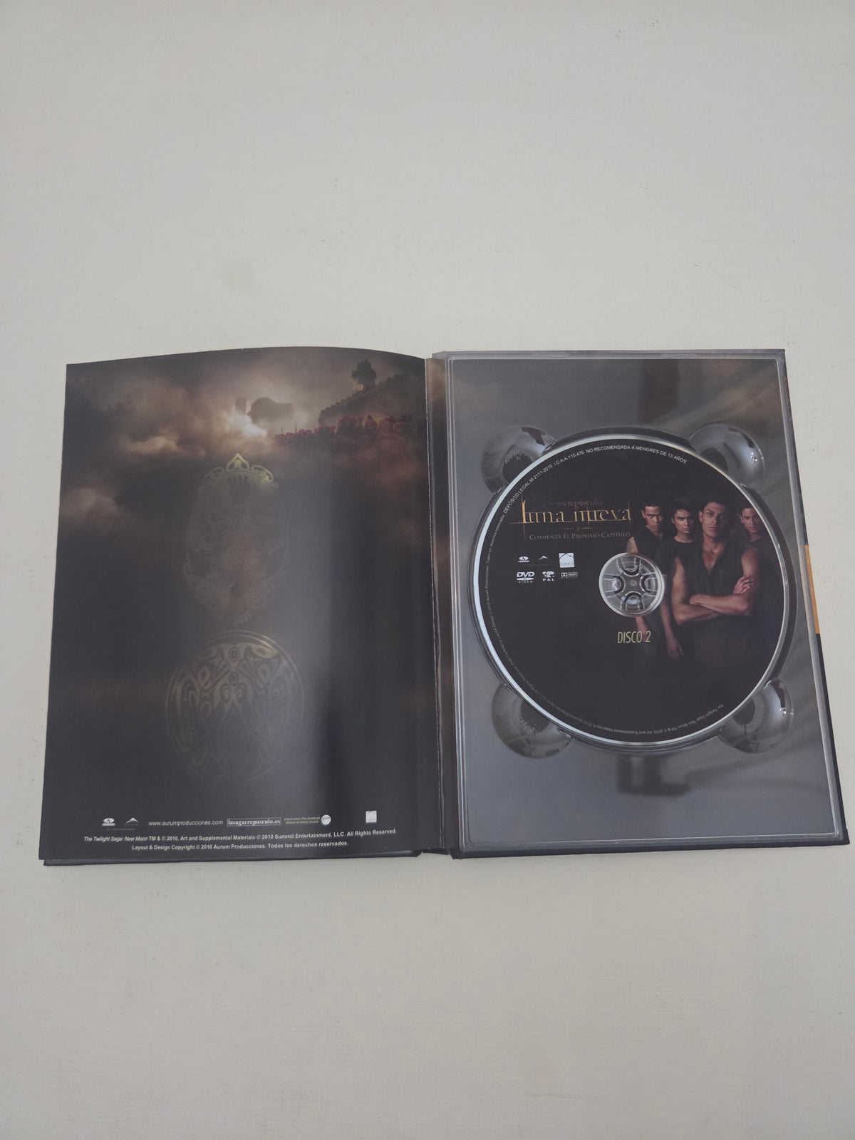 La Saga Crepúsculo: Luna Nueva – Edición Especial 2 Discos (DVD + Libro / Digibook)