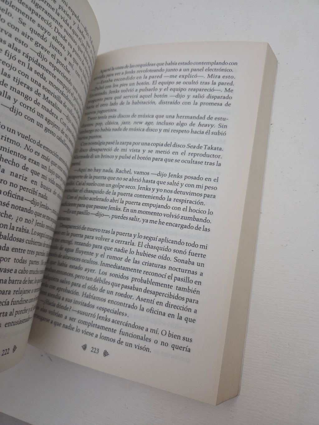 Libro Bruja Mala Nunca Muere – Kim Harrison