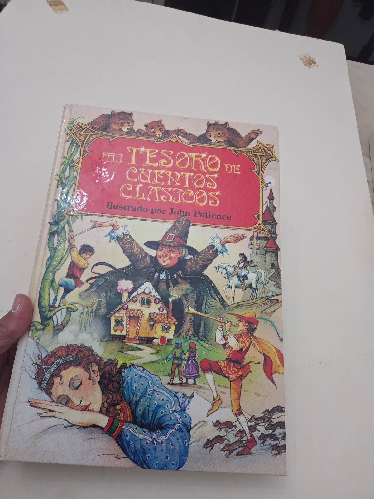 Libro Infantil: Mi Tesoro de Cuentos Clásicos - Ilustrado por John Patience