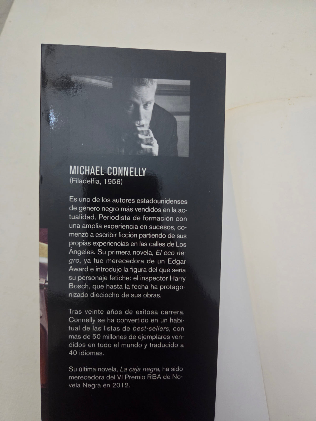 "Cuesta abajo" - Michael Connelly