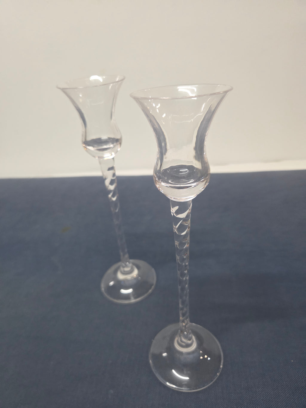 Pareja de Candelabros de Cristal Austríaco Vienna Cezanne