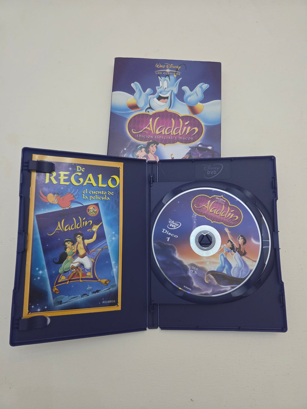 DVD Aladdín.