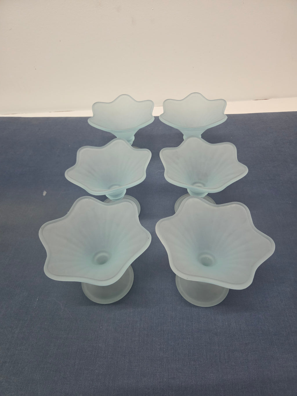 Set de 10 Copas de Cristal Satinado Azul Celeste – Diseño Tulipa Vintage