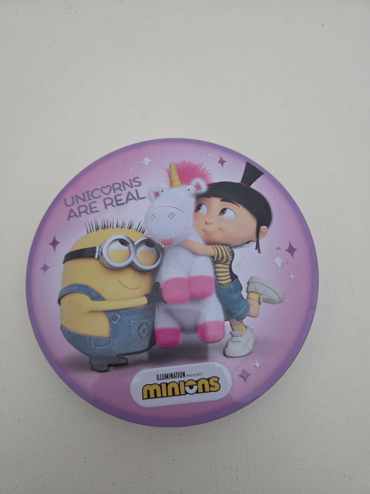Caja Metálica Redonda "Minions: Unicorns Are Real"